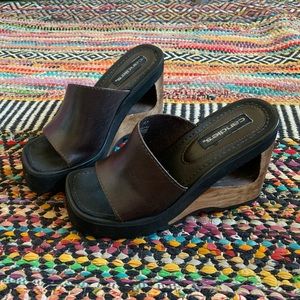 Vintage Y2K Candie’s leather wooden heels